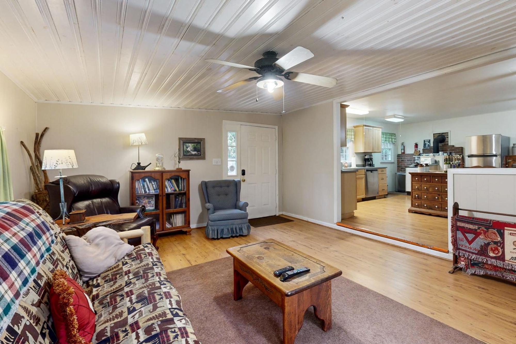 Holiday home 1 Bed 1 Bath Vacation In Sylva